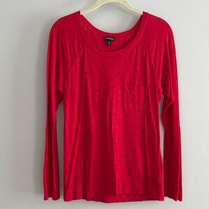 Express slub knit type long sleeve shirt. Sleeves can be rolled to 3/4 length